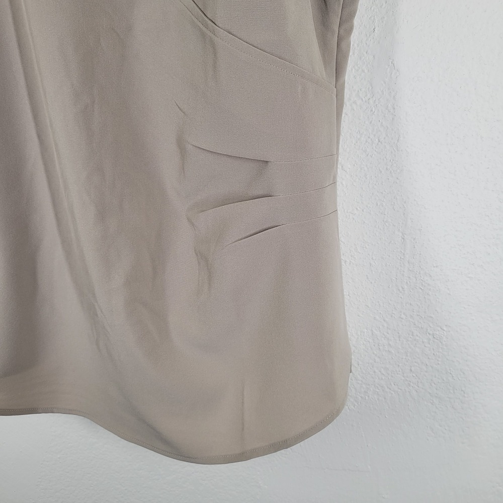 Lilac Bloom by Jennifer Tsai Women's Beige V Neck Short Sleeve Top Sz Large - Picture 4 of 12